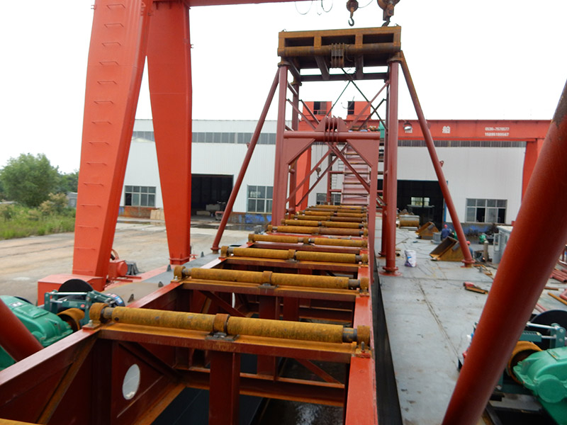 Bucket Chain Dredger Building