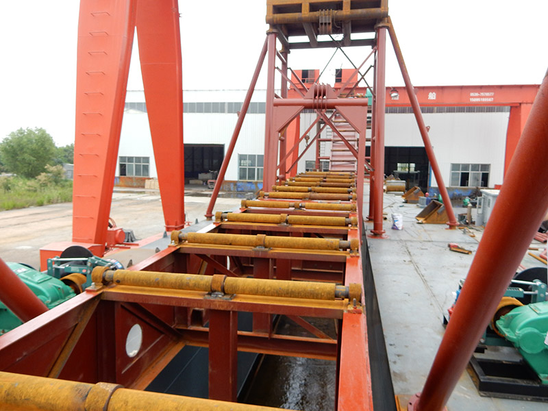 Bucket Chain Dredger Building