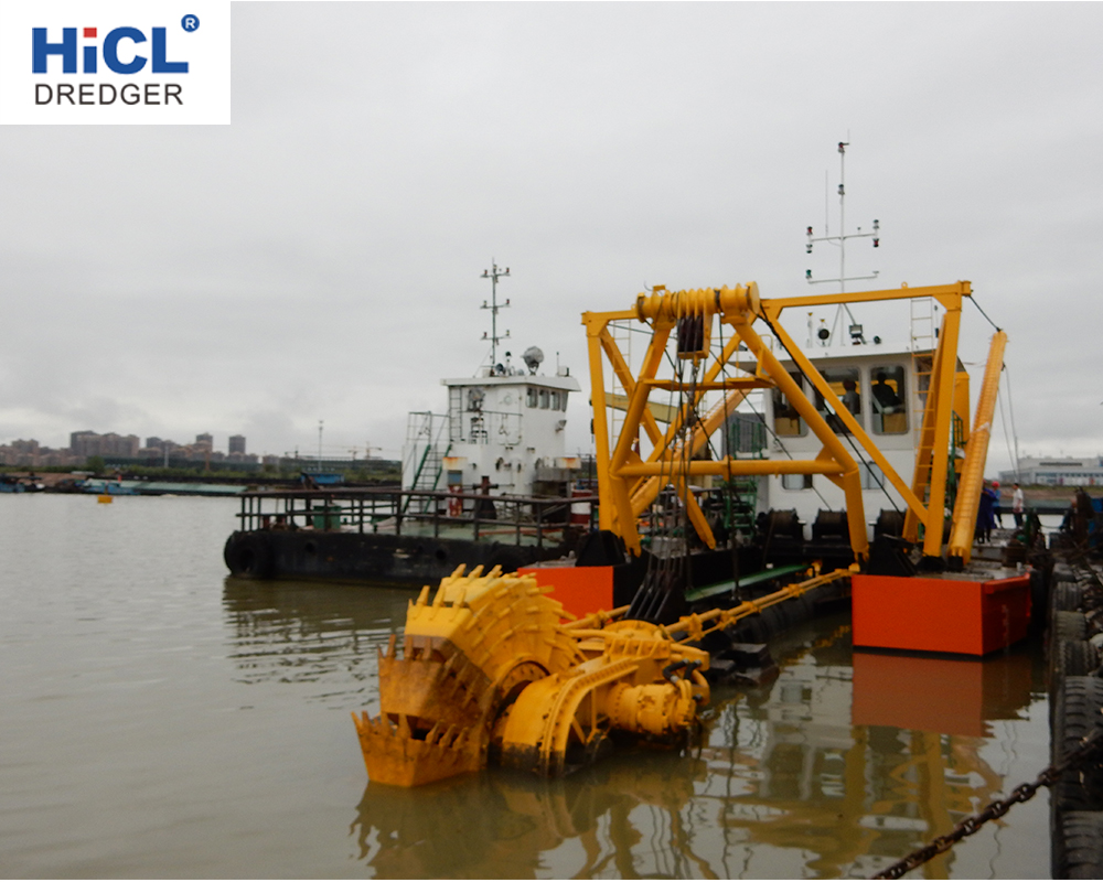 HWB700 28inch 7000m3/h Hydraulic Wheel Bucket Dredger 